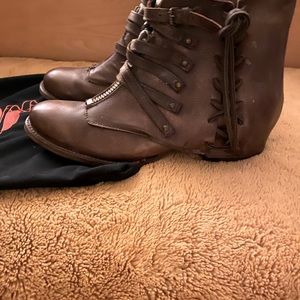 Freebird Limerick size 11-brown